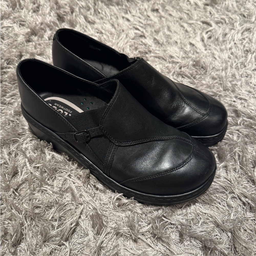 Klogs Footwear Shoes Womens 11 M Mules Clog Black Leather Round Toe Heels Nurse